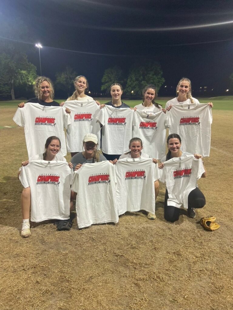 Softball – Women’s : Luckey Ducks