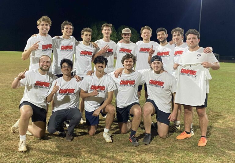 Ultimate Frisbee – Open : Dirty Dom