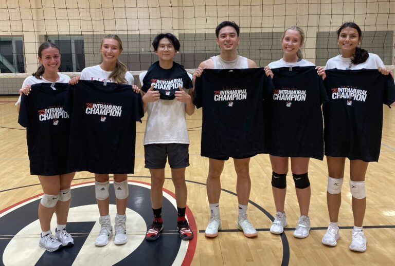 4v4 Volleyball – CoRec : Bawlers