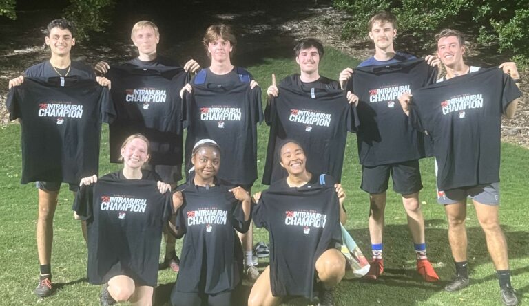 Ultimate Frisbee – CoRec : Badder Mr Kitties